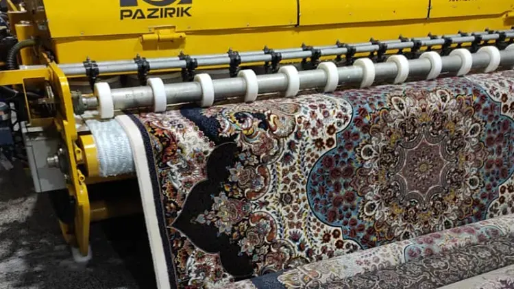 شستن فرش 12 متری ماشینی در دستگاه تمام اتوماتیک پازیریک